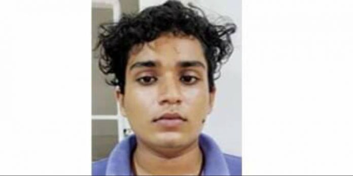 17-കാരി ആശുപത്രിയിലെ ശൗചാലയത്തില് പ്രസവിച്ചു ; 20-കാരന് അറസ്റ്റില് – പലതവണ പീഡിപ്പിച്ചെന്ന് മൊഴി 17-കാരി ആശുപത്രിയിലെ ശൗചാലയത്തില് പ്രസവിച്ചു ; 20-കാരന് അറസ്റ്റില് – പലതവണ പീഡിപ്പിച്ചെന്ന് മൊഴി