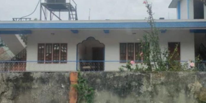 വ്യാജ പട്ടയത്തിന്മേല് വായ്പ: സഹകരണ ബാങ്ക് ലോണ് നല്കിയത് സിപിഎം ലോക്കല് സെക്രട്ടറിക്ക് വ്യാജ പട്ടയത്തിന്മേല് വായ്പ: സഹകരണ ബാങ്ക് ലോണ് നല്കിയത് സിപിഎം ലോക്കല് സെക്രട്ടറിക്ക്