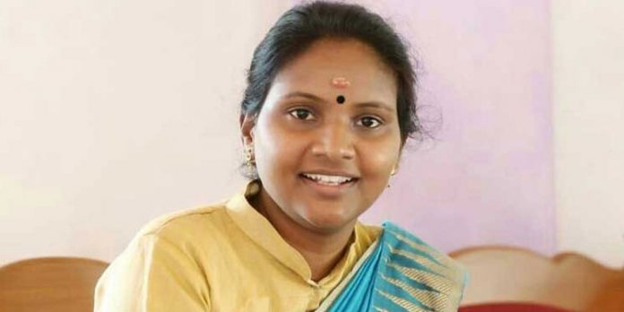 പാര്ലമെന്ററി രംഗത്തെ പ്രവർത്തന മികവിന് രമ്യാ ഹരിദാസിന് കെ.കെ.ബാലകൃഷ്ണന് പുരസ്കാരം പാര്ലമെന്ററി രംഗത്തെ പ്രവർത്തന മികവിന് രമ്യാ ഹരിദാസിന് കെ.കെ.ബാലകൃഷ്ണന് പുരസ്കാരം