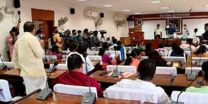 ബിജെപി പിന്തുണച്ചു – എല്ഡിഎഫ് അവിശ്വാസ പ്രമേയം പാസായി ; കോട്ടയത്ത് യുഡിഎഫിന് ഭരണ നഷ്ടം ബിജെപി പിന്തുണച്ചു – എല്ഡിഎഫ് അവിശ്വാസ പ്രമേയം പാസായി ; കോട്ടയത്ത് യുഡിഎഫിന് ഭരണ നഷ്ടം