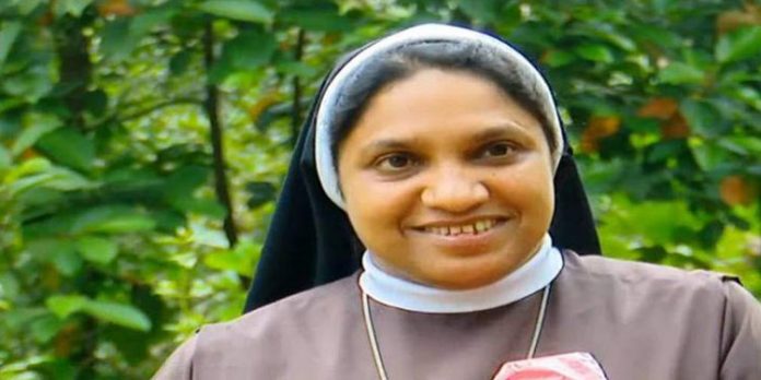 കാട്ടുപന്നിയെ കൊല്ലാന് കന്യാസ്ത്രീക്ക് ഹൈക്കോടതിയുടെ അനുമതി കാട്ടുപന്നിയെ കൊല്ലാന് കന്യാസ്ത്രീക്ക് ഹൈക്കോടതിയുടെ അനുമതി