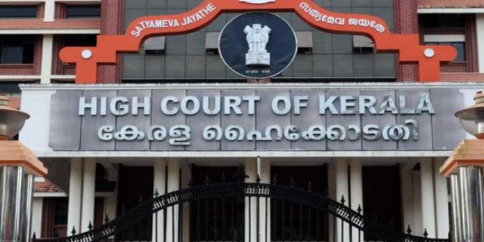 ഗർഭസ്ഥശിശുവിനെ പുറത്തെടുക്കാം ; അതിജീവിതയ്ക്ക് ആശ്വാസമായി ഹൈക്കോടതി വിധി ഗർഭസ്ഥശിശുവിനെ പുറത്തെടുക്കാം ; അതിജീവിതയ്ക്ക് ആശ്വാസമായി ഹൈക്കോടതി വിധി