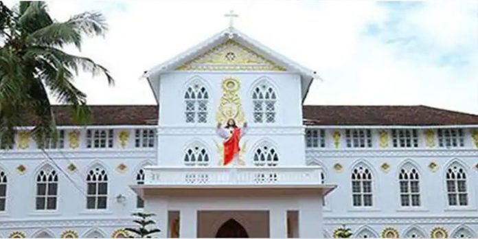 ഇടയലേഖനം വായിക്കും – പരിഷ്കരിച്ച കുർബാനക്രമം തന്നെ തുടരണം ; വൈദികരെ തള്ളി ഇരിങ്ങാലക്കുട രൂപത ഇടയലേഖനം വായിക്കും – പരിഷ്കരിച്ച കുർബാനക്രമം തന്നെ തുടരണം ; വൈദികരെ തള്ളി ഇരിങ്ങാലക്കുട രൂപത