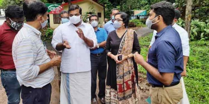 മലയോര പട്ടയം : കേന്ദ്ര വനം പരിസ്ഥിതി മന്ത്രാലത്തിന്റെ ഫീല്ഡ് പരിശോധനയ്ക്കായുള്ള കേന്ദ്ര സംഘമെത്തി മലയോര പട്ടയം : കേന്ദ്ര വനം പരിസ്ഥിതി മന്ത്രാലത്തിന്റെ ഫീല്ഡ് പരിശോധനയ്ക്കായുള്ള കേന്ദ്ര സംഘമെത്തി