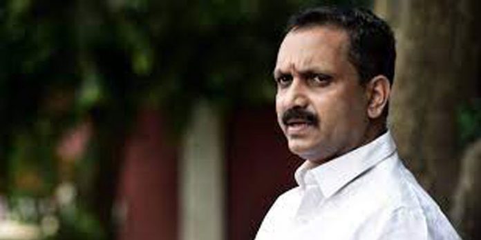 ഭരണഘടനയ്ക്ക് പുല്ലുവില കൽപ്പിച്ചുകൊണ്ടാണ് മുഖ്യമന്ത്രിയുടെ ഭരണം ; കെ.സുരേന്ദ്രൻ ഭരണഘടനയ്ക്ക് പുല്ലുവില കൽപ്പിച്ചുകൊണ്ടാണ് മുഖ്യമന്ത്രിയുടെ ഭരണം ; കെ.സുരേന്ദ്രൻ