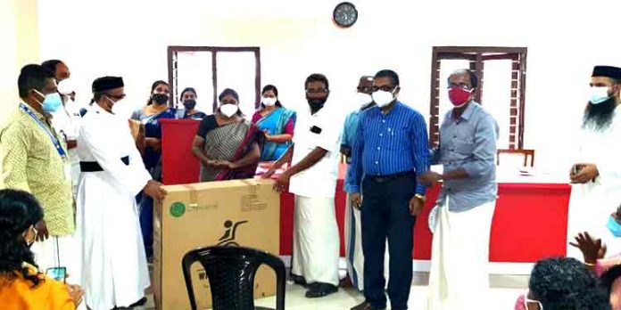 കോന്നി ഇഎംഎസ് പാലിയേറ്റീവ് ചാരിറ്റബിള് സൊസൈറ്റിയുടെ വള്ളിക്കോട് സോണല് ജനറല്ബോഡി യോഗം നടന്നു കോന്നി ഇഎംഎസ് പാലിയേറ്റീവ് ചാരിറ്റബിള് സൊസൈറ്റിയുടെ വള്ളിക്കോട് സോണല് ജനറല്ബോഡി യോഗം നടന്നു