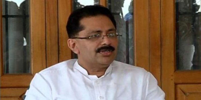 പുലിമടയിൽ ചെന്ന് ഈഡിപ്പേടിയില്ലാതെ പുലികളെ നിർഭയം നേരിടുന്ന സഖാവ് ; ബ്രിട്ടാസിനെ പ്രശംസിച്ച് കെ ടി ജലീൽ പുലിമടയിൽ ചെന്ന് ഈഡിപ്പേടിയില്ലാതെ പുലികളെ നിർഭയം നേരിടുന്ന സഖാവ് ; ബ്രിട്ടാസിനെ പ്രശംസിച്ച് കെ ടി ജലീൽ