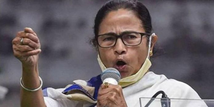 ഭവാനിപ്പൂർ ഉപതെരഞ്ഞെടുപ്പിന് സ്റ്റേയില്ല ; ബംഗാൾ ചീഫ് സെക്രട്ടറിക്ക് ഹൈക്കോടതി വിമർശനം ഭവാനിപ്പൂർ ഉപതെരഞ്ഞെടുപ്പിന് സ്റ്റേയില്ല ; ബംഗാൾ ചീഫ് സെക്രട്ടറിക്ക് ഹൈക്കോടതി വിമർശനം