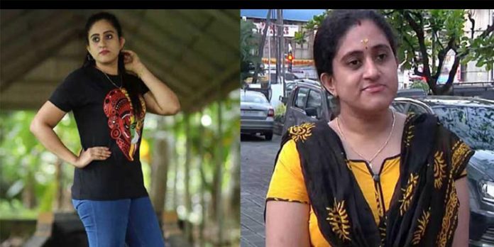 നടിയെ അധിക്ഷേപിക്കുന്നതിനോട് യോജിപ്പില്ല ; കേസുമായി മുന്നോട്ട് : പള്ളിയോട സേവാസംഘം നടിയെ അധിക്ഷേപിക്കുന്നതിനോട് യോജിപ്പില്ല ; കേസുമായി മുന്നോട്ട് : പള്ളിയോട സേവാസംഘം