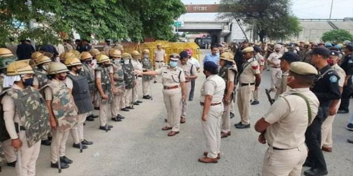 കർണാലിലെ മഹാപഞ്ചായത്ത് ; അനുനയത്തിന് ഹരിയാന സർക്കാർ കർഷകരെ ചർച്ചയ്ക്ക് വിളിച്ചു കർണാലിലെ മഹാപഞ്ചായത്ത് ; അനുനയത്തിന് ഹരിയാന സർക്കാർ കർഷകരെ ചർച്ചയ്ക്ക് വിളിച്ചു