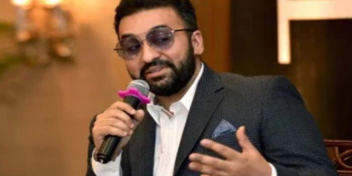 നീലച്ചിത്രക്കേസ് ; നടി ശില്പാ ഷെട്ടിയുടെ ഭര്ത്താവ് രാജ് കുന്ദ്രയ്ക്ക് ജാമ്യം നീലച്ചിത്രക്കേസ് ; നടി ശില്പാ ഷെട്ടിയുടെ ഭര്ത്താവ് രാജ് കുന്ദ്രയ്ക്ക് ജാമ്യം