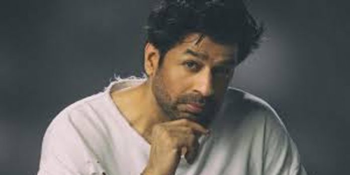 കാറിടിച്ച് ഗുരുതരമായി പരുക്കേറ്റയാളെ ആശുപത്രിയിലാക്കി കടന്നകളഞ്ഞ ബോളിവുഡ് നടൻ രജത് ബേദിക്കെതിരെ കേസ് കാറിടിച്ച് ഗുരുതരമായി പരുക്കേറ്റയാളെ ആശുപത്രിയിലാക്കി കടന്നകളഞ്ഞ ബോളിവുഡ് നടൻ രജത് ബേദിക്കെതിരെ കേസ്
