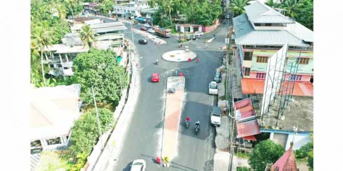 ചെങ്ങന്നൂര് ആഞ്ഞിലിമൂട്ടില് റൗണ്ട് എബൗട്ട് നിര്മ്മാണം അവസാനഘട്ടത്തില് ചെങ്ങന്നൂര് ആഞ്ഞിലിമൂട്ടില് റൗണ്ട് എബൗട്ട് നിര്മ്മാണം അവസാനഘട്ടത്തില്