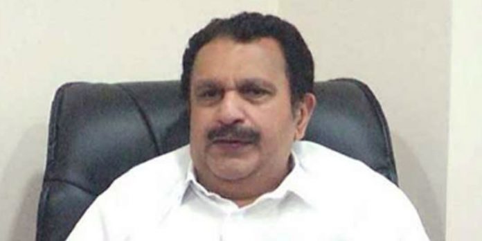 ‘താന് താന് ചെയ്യുന്ന കര്മ്മങ്ങള് താന് താന് അനുഭവിച്ചീടണം’; ചെന്നിത്തലയ്ക്ക് മുരളീധരന്റെ ഒളിയമ്പ് ‘താന് താന് ചെയ്യുന്ന കര്മ്മങ്ങള് താന് താന് അനുഭവിച്ചീടണം’; ചെന്നിത്തലയ്ക്ക് മുരളീധരന്റെ ഒളിയമ്പ്