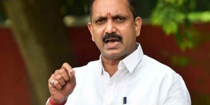 താലിബാൻ യുഗത്തിലേക്കാണോ കേരളം പോകുന്നത് ; തിരൂരിൽ ബി.ജെ.പി തുഞ്ചൻ പ്രതിമ സ്ഥാപിക്കുമെന്നും കെ.സുരേന്ദ്രൻ താലിബാൻ യുഗത്തിലേക്കാണോ കേരളം പോകുന്നത് ; തിരൂരിൽ ബി.ജെ.പി തുഞ്ചൻ പ്രതിമ സ്ഥാപിക്കുമെന്നും കെ.സുരേന്ദ്രൻ