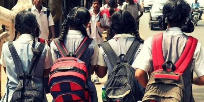കോട്ടയം ജില്ലയിലെ സ്കൂളുകൾക്ക് ഇന്ന് അവധി കോട്ടയം ജില്ലയിലെ സ്കൂളുകൾക്ക് ഇന്ന് അവധി