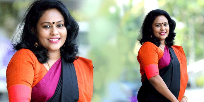മദര് തെരേസ അവാര്ഡ് ; സിനിമാ താരം സീമ ജി നായര്ക്ക് ഗവര്ണര് ആരിഫ് മുഹമ്മദ് ഖാന് സമ്മാനിക്കും മദര് തെരേസ അവാര്ഡ് ; സിനിമാ താരം സീമ ജി നായര്ക്ക് ഗവര്ണര് ആരിഫ് മുഹമ്മദ് ഖാന് സമ്മാനിക്കും