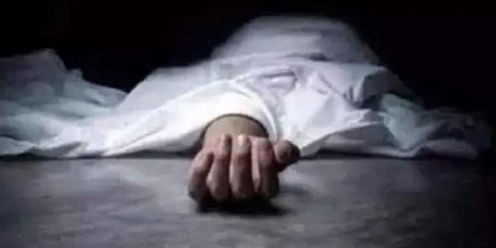 അങ്കമാലിയില് മക്കളെ തീകൊളുത്തി കൊന്ന് അമ്മ ആത്മഹത്യയ്ക്ക് ശ്രമിച്ചു ; യുവതിയുടെ നില ഗുരുതരം അങ്കമാലിയില് മക്കളെ തീകൊളുത്തി കൊന്ന് അമ്മ ആത്മഹത്യയ്ക്ക് ശ്രമിച്ചു ; യുവതിയുടെ നില ഗുരുതരം