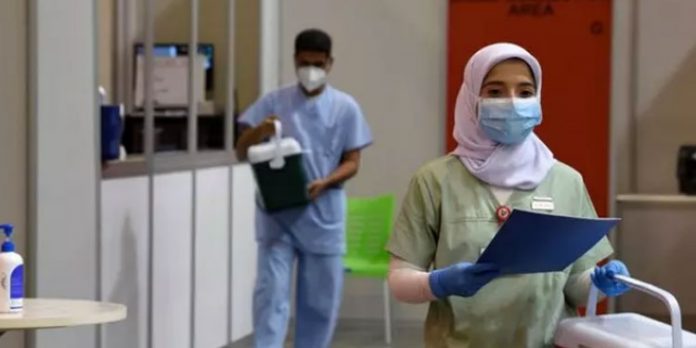 ബഹ്റൈനില് കോവിഡ് പോസിറ്റീവ് കേസുകൾ കുറഞ്ഞു ; ഇന്ന് മുതൽ ഗ്രീൻ ലെവലിലേക്ക് ബഹ്റൈനില് കോവിഡ് പോസിറ്റീവ് കേസുകൾ കുറഞ്ഞു ; ഇന്ന് മുതൽ ഗ്രീൻ ലെവലിലേക്ക്