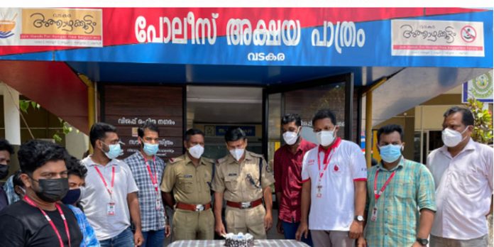അക്ഷയപാത്രത്തിൽ സ്നേഹസദ്യ ; ബി.ഡി.കെ വടകര 250 ദിനങ്ങൾ പൂർത്തിയാക്കി അക്ഷയപാത്രത്തിൽ സ്നേഹസദ്യ ; ബി.ഡി.കെ വടകര 250 ദിനങ്ങൾ പൂർത്തിയാക്കി