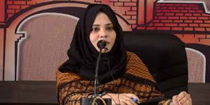 ഫാത്തിമ തഹ്ലിയക്കെതിരെ അച്ചടക്ക നടപടി ; എം എസ് എഫ് ദേശീയ വൈസ് പ്രസിഡന്റ സ്ഥാനത്ത് നിന്ന് നീക്കി ഫാത്തിമ തഹ്ലിയക്കെതിരെ അച്ചടക്ക നടപടി ; എം എസ് എഫ് ദേശീയ വൈസ് പ്രസിഡന്റ സ്ഥാനത്ത് നിന്ന് നീക്കി