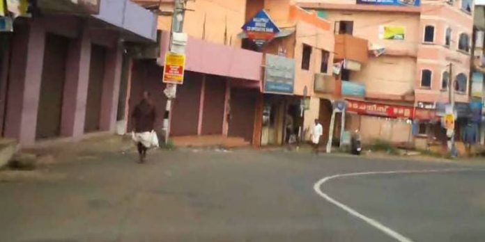 കോവിഡ് വ്യാപനം : പത്തനംതിട്ട നഗരത്തിൽ ആശങ്ക കോവിഡ് വ്യാപനം : പത്തനംതിട്ട നഗരത്തിൽ ആശങ്ക