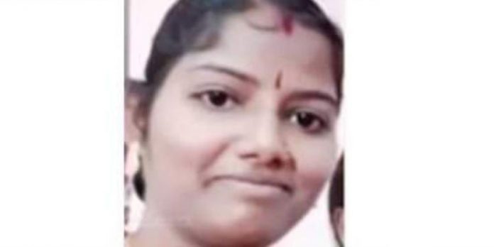 സ്ത്രീധന പീഡനം ; ഗര്ഭിണി തീകൊളുത്തി ജീവനൊടുക്കി – ഭര്ത്താവും ഭര്തൃപിതാവും പിടിയില് സ്ത്രീധന പീഡനം ; ഗര്ഭിണി തീകൊളുത്തി ജീവനൊടുക്കി – ഭര്ത്താവും ഭര്തൃപിതാവും പിടിയില്