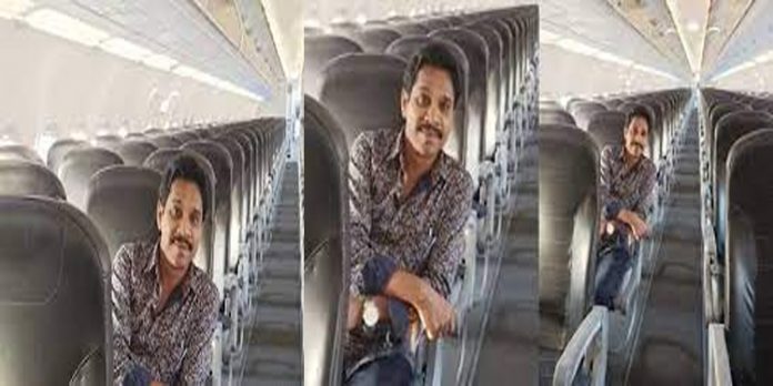 അല്ല മക്കളെ ഞാന് മാത്രമേയുള്ളു യാത്രയ്ക്ക് ? മറുപടി ഇങ്ങനെ – ആഘോഷമാക്കി താരം അല്ല മക്കളെ ഞാന് മാത്രമേയുള്ളു യാത്രയ്ക്ക് ? മറുപടി ഇങ്ങനെ – ആഘോഷമാക്കി താരം