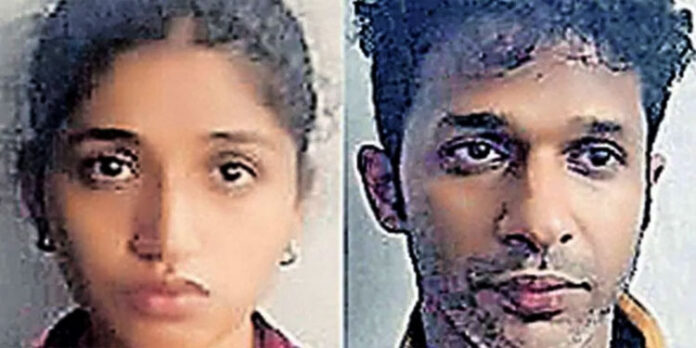 ഹണി ട്രാപ്പില്പെടുത്തി വൈക്കം സ്വദേശിയില് നിന്നു പണം തട്ടിയ കേസില് രണ്ട് പേരെക്കൂടി അറസ്റ്റ് ചെയ്തു ഹണി ട്രാപ്പില്പെടുത്തി വൈക്കം സ്വദേശിയില് നിന്നു പണം തട്ടിയ കേസില് രണ്ട് പേരെക്കൂടി അറസ്റ്റ് ചെയ്തു