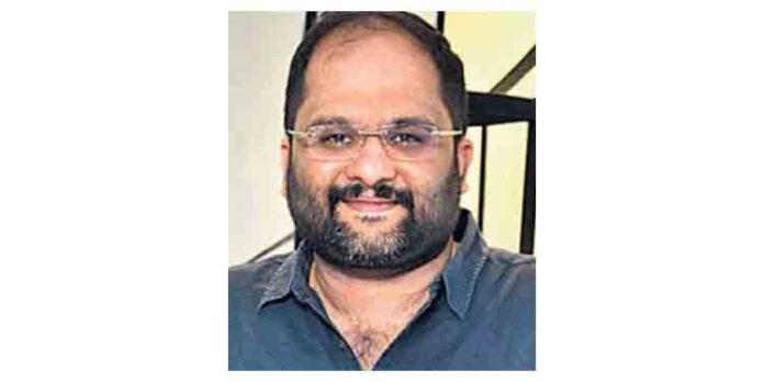 തെലുങ്ക് സിനിമാനിര്മാതാവും പി.ആര്.ഓയുമായ മഹേഷ് കൊനേരു അന്തരിച്ചു തെലുങ്ക് സിനിമാനിര്മാതാവും പി.ആര്.ഓയുമായ മഹേഷ് കൊനേരു അന്തരിച്ചു