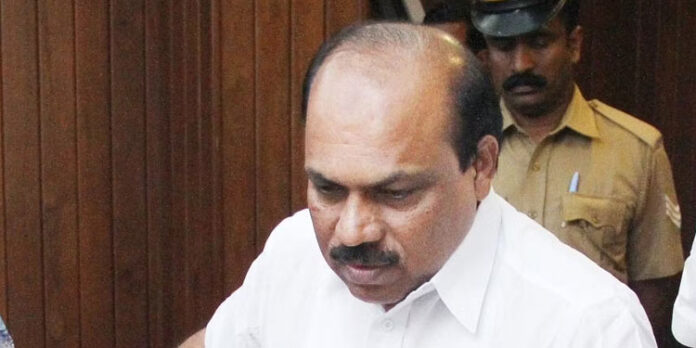 കള്ളപ്പണക്കേസ്:വി.കെ. ഇബ്രാഹിംകുഞ്ഞിന്റെ ഹര്ജി ഹൈക്കോടതി ഇന്ന് പരിഗണിക്കും കള്ളപ്പണക്കേസ്:വി.കെ. ഇബ്രാഹിംകുഞ്ഞിന്റെ ഹര്ജി ഹൈക്കോടതി ഇന്ന് പരിഗണിക്കും