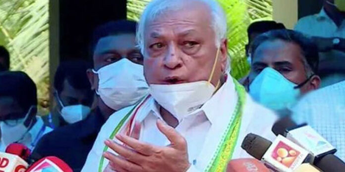 അക്ഷരശ്രീ പദ്ധതിയില് അഴിമതി പരിശോധിക്കാന് ഗവര്ണറുടെ നിര്ദേശം ; പരാതിക്കാരന് ഇപ്പോള് സസ്പെന്ഷനി അക്ഷരശ്രീ പദ്ധതിയില് അഴിമതി പരിശോധിക്കാന് ഗവര്ണറുടെ നിര്ദേശം ; പരാതിക്കാരന് ഇപ്പോള് സസ്പെന്ഷനി