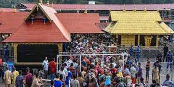 ശബരിമലയില് തീര്ത്ഥാടകരെ പ്രവേശിപ്പിക്കാനാകില്ലെന്ന സര്ക്കാര് തീരുമാനത്തിനെതിരെ പ്രതിഷേധം ശബരിമലയില് തീര്ത്ഥാടകരെ പ്രവേശിപ്പിക്കാനാകില്ലെന്ന സര്ക്കാര് തീരുമാനത്തിനെതിരെ പ്രതിഷേധം