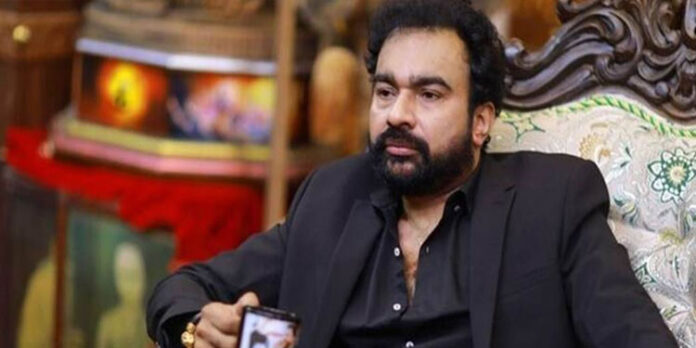 മോന്സന് മാവുങ്കലിനെതിരെ പോക്സോ കേസ് ; നോര്ത്ത് പോലീസ് സ്റ്റേഷനില് പരാതി മോന്സന് മാവുങ്കലിനെതിരെ പോക്സോ കേസ് ; നോര്ത്ത് പോലീസ് സ്റ്റേഷനില് പരാതി