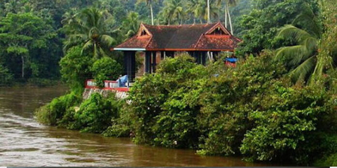 കുളനട, തുമ്പമണ് മേഖലകളില് നൂറോളം കുടുംബങ്ങളെ ക്യാംപുകളിലേക്ക് മാറ്റിപാര്പ്പിച്ചു കുളനട, തുമ്പമണ് മേഖലകളില് നൂറോളം കുടുംബങ്ങളെ ക്യാംപുകളിലേക്ക് മാറ്റിപാര്പ്പിച്ചു