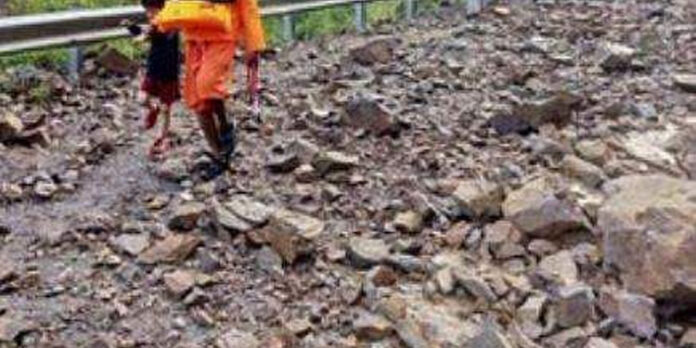 മേഘവിസ്ഫോടനത്തിലും മഴക്കെടുതിയിലും ഉത്തരാഖണ്ഡില് മരണം 52 ആയി മേഘവിസ്ഫോടനത്തിലും മഴക്കെടുതിയിലും ഉത്തരാഖണ്ഡില് മരണം 52 ആയി