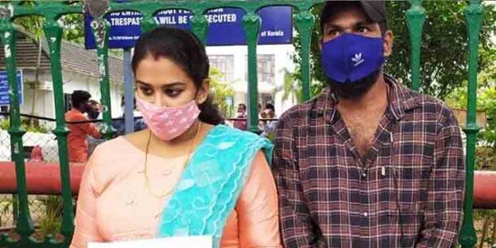അമ്മ അറിയാതെ ദത്ത് നല്കിയ സംഭവുമായി ബന്ധപ്പെട്ട നിര്ണായക രേഖകള് അന്വേഷണ സംഘം കസ്റ്റഡിയിലെടുത്തു അമ്മ അറിയാതെ ദത്ത് നല്കിയ സംഭവുമായി ബന്ധപ്പെട്ട നിര്ണായക രേഖകള് അന്വേഷണ സംഘം കസ്റ്റഡിയിലെടുത്തു