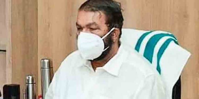 പ്ലസ് വണിന് 10-20 ശതമാനം വരെ സീറ്റ് വര്ധിപ്പിക്കും : മന്ത്രി പ്ലസ് വണിന് 10-20 ശതമാനം വരെ സീറ്റ് വര്ധിപ്പിക്കും : മന്ത്രി