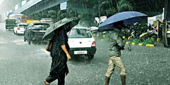സംസ്ഥാനത്ത് മഴ ശക്തമായി തുടരാന് സാധ്യത – ജില്ലകളില് ജാഗ്രതാ നിര്ദേശം സംസ്ഥാനത്ത് മഴ ശക്തമായി തുടരാന് സാധ്യത – ജില്ലകളില് ജാഗ്രതാ നിര്ദേശം