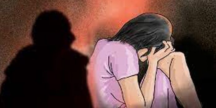 ബലാത്സംഗശ്രമം ചെറുത്ത 22 കാരിയെ കല്ലുകൊണ്ട് ഇടിച്ചു പരിക്കേല്പ്പിച്ചു ബലാത്സംഗശ്രമം ചെറുത്ത 22 കാരിയെ കല്ലുകൊണ്ട് ഇടിച്ചു പരിക്കേല്പ്പിച്ചു