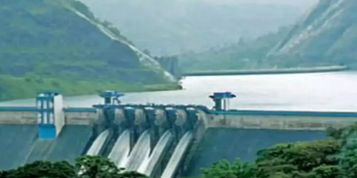 നീരൊഴുക്ക് കുറഞ്ഞു ; മൂന്നാം ഷട്ടറും അടച്ചു നീരൊഴുക്ക് കുറഞ്ഞു ; മൂന്നാം ഷട്ടറും അടച്ചു