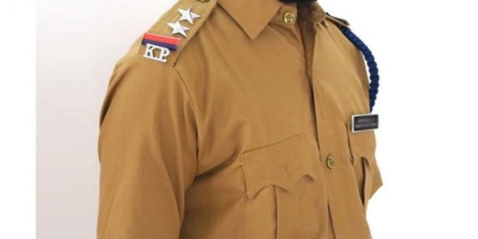പോലീസുകാരനെ ഡ്യൂട്ടിക്കയച്ചിട്ട് ഭാര്യയെ പീഡിപ്പിക്കാന് ശ്രമം ; ആലപ്പുഴയില് എസ്ഐക്കെതിരെ കേസ് പോലീസുകാരനെ ഡ്യൂട്ടിക്കയച്ചിട്ട് ഭാര്യയെ പീഡിപ്പിക്കാന് ശ്രമം ; ആലപ്പുഴയില് എസ്ഐക്കെതിരെ കേസ്