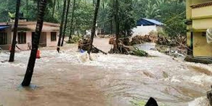 മിന്നൽ പ്രളയo : മണിമലയാർ താലൂക്കിൽ 1632 വീടുകളിൽ വെള്ളം കയറി -12.78 കോടി രൂപയുടെ നാശനഷ്ടം മിന്നൽ പ്രളയo : മണിമലയാർ താലൂക്കിൽ 1632 വീടുകളിൽ വെള്ളം കയറി -12.78 കോടി രൂപയുടെ നാശനഷ്ടം