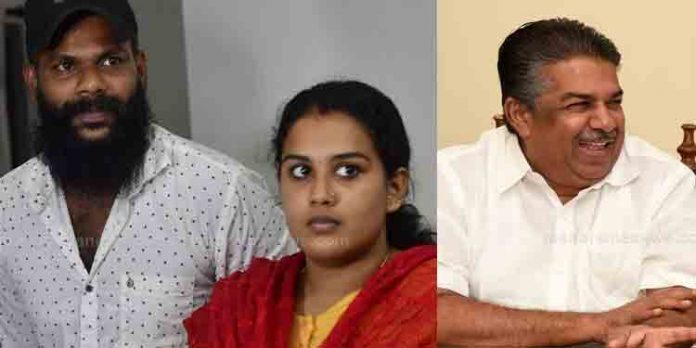 ദത്ത് വിഷയം ; വിവാദ പരാമര്ശം നടത്തിയ മന്ത്രി സജി ചെറിയാനെതിരെ പരാതി ദത്ത് വിഷയം ; വിവാദ പരാമര്ശം നടത്തിയ മന്ത്രി സജി ചെറിയാനെതിരെ പരാതി