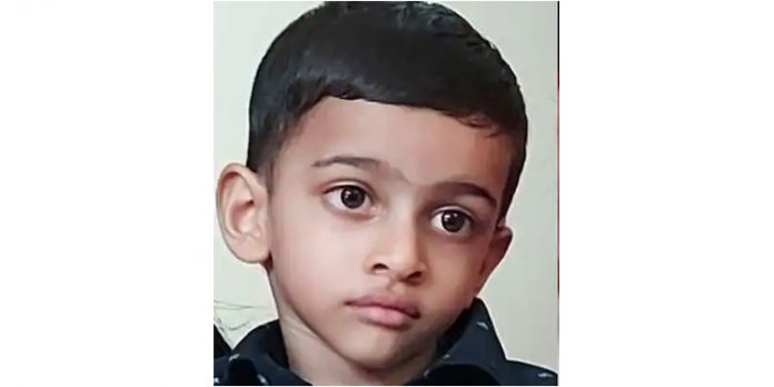 മൂന്നു വയസുകാരൻ ശ്വാസകോശത്തിൽ ആഹാരം കുടുങ്ങി മരിച്ചു മൂന്നു വയസുകാരൻ ശ്വാസകോശത്തിൽ ആഹാരം കുടുങ്ങി മരിച്ചു