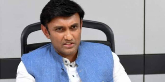 സ്ത്രീകള്ക്ക് വിവാഹത്തിനും ഗര്ഭിണിയാവാനും താല്പര്യമില്ല ; സ്ത്രീ വിരുദ്ധ പരാമര്ശവുമായി ബി.ജെ.പി മന്ത്രി സ്ത്രീകള്ക്ക് വിവാഹത്തിനും ഗര്ഭിണിയാവാനും താല്പര്യമില്ല ; സ്ത്രീ വിരുദ്ധ പരാമര്ശവുമായി ബി.ജെ.പി മന്ത്രി