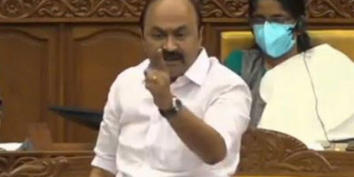 വ്യാജ ചെമ്പോല പ്രസിദ്ധീകരിച്ച ദേശാഭിമാനിക്കെതിരെ കേസെടുക്കുമോ?; നിയമസഭയിൽ വി.ഡി സതീശൻ വ്യാജ ചെമ്പോല പ്രസിദ്ധീകരിച്ച ദേശാഭിമാനിക്കെതിരെ കേസെടുക്കുമോ?; നിയമസഭയിൽ വി.ഡി സതീശൻ