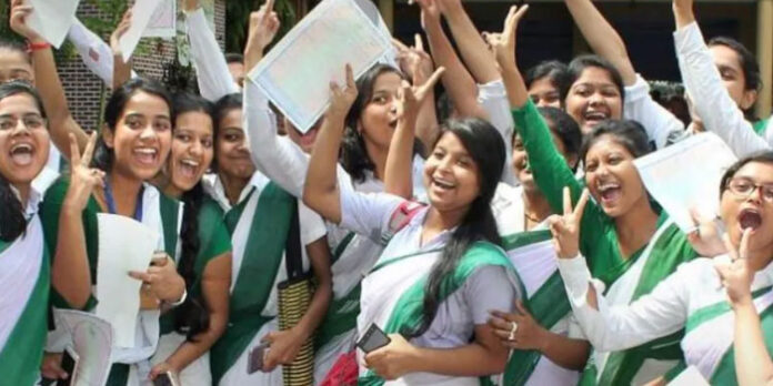 സ്കൂള് വിദ്യാര്ത്ഥികള്ക്ക് കൂടുതല് സുരക്ഷ : കേന്ദ്ര സര്ക്കാര് പുതിയ മാര്ഗരേഖ പുറത്തിറക്കി സ്കൂള് വിദ്യാര്ത്ഥികള്ക്ക് കൂടുതല് സുരക്ഷ : കേന്ദ്ര സര്ക്കാര് പുതിയ മാര്ഗരേഖ പുറത്തിറക്കി