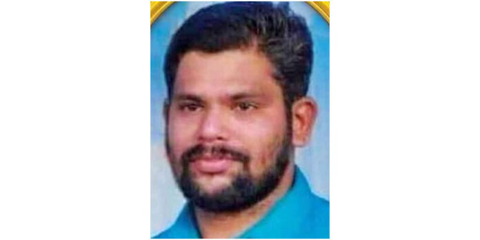 കൃത്രിമപ്പല്ല് അന്നനാളത്തില് കുടുങ്ങിയ ഓട്ടോഡ്രൈവര് ചികിത്സയിലിരിക്കെ മരിച്ചു കൃത്രിമപ്പല്ല് അന്നനാളത്തില് കുടുങ്ങിയ ഓട്ടോഡ്രൈവര് ചികിത്സയിലിരിക്കെ മരിച്ചു