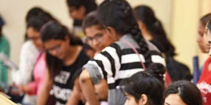എന്ട്രന്സ് പരീക്ഷാ ഫലം പ്രഖ്യാപിച്ചു എന്ട്രന്സ് പരീക്ഷാ ഫലം പ്രഖ്യാപിച്ചു